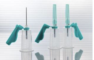 Игла двусторонняя 22Gх1'' (vacuette® Visio Plus с камерой визуализации, в комплекте с держателем с защитой от укола, черная 0,7х25 мм)