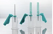 Игла двусторонняя 22Gх1'' (vacuette® Visio Plus с камерой визуализации, в комплекте с держателем с защитой от укола, черная 0,7х25 мм)